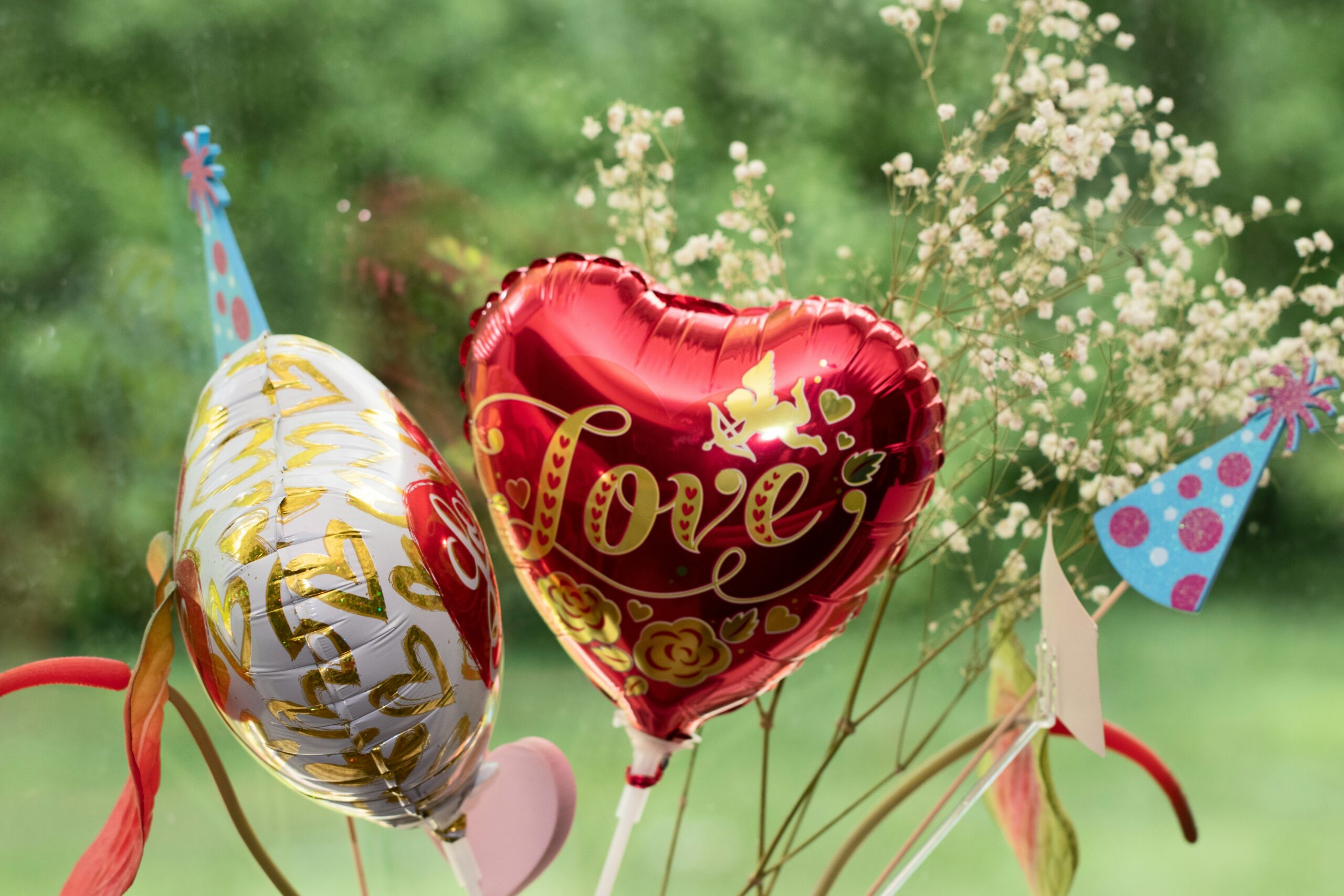 red and yellow heart balloons